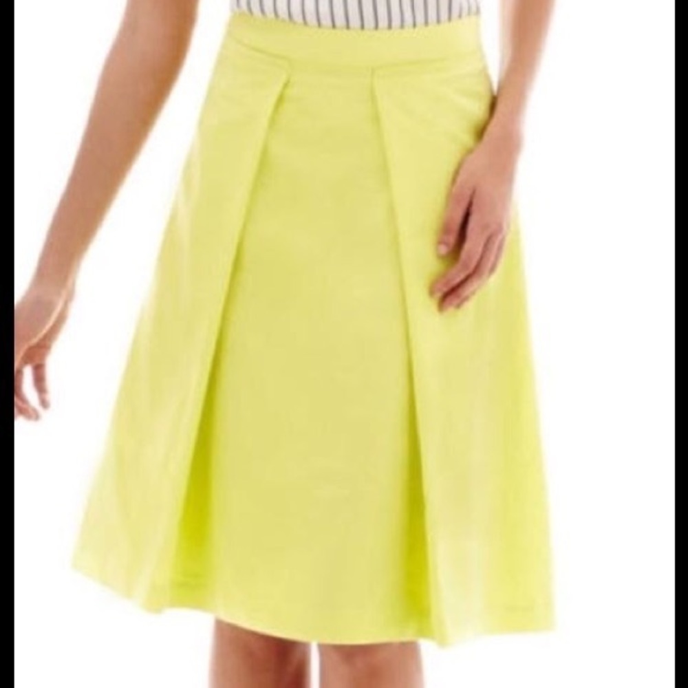 Worthington neon yellow lemon lime pleated full skirt NWT